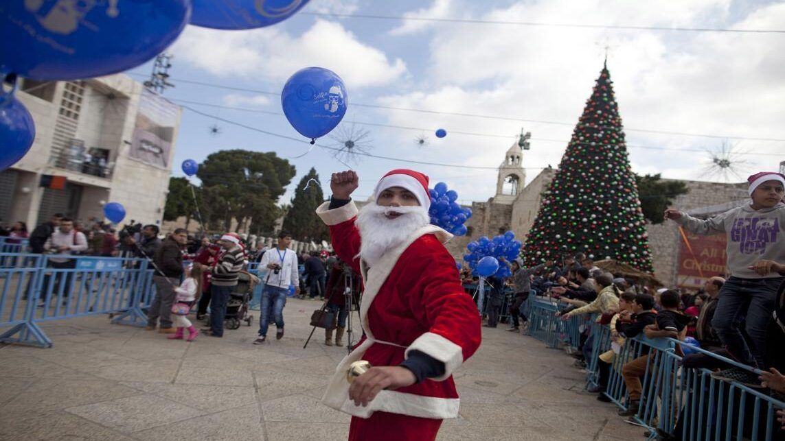 الكنائس المسيحية الغربية تحتفل بعيد الميلاد