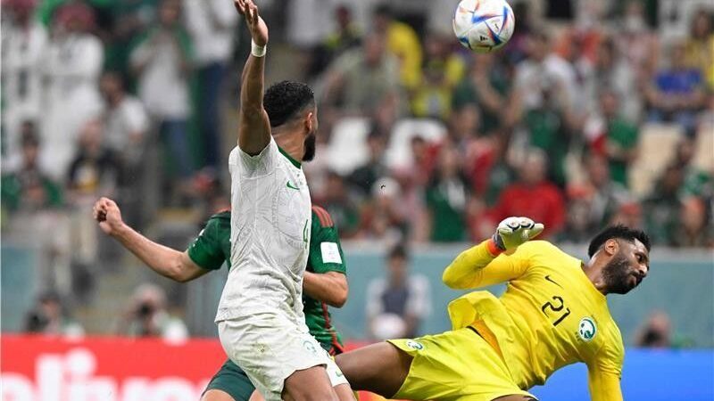 بالصور: المكسيك تنهي مشوار السعودية في كأس العالم