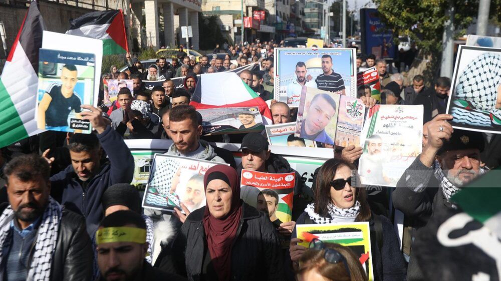 انطلاق "مسيرة الخلود" من مخيم الأمعري المطالبة باسترداد جثامين الشهداء المحتجزة