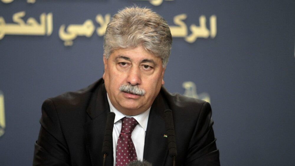 مجدلاني ينفي تصريحات مفبركة حول مستحقات الأسر المستفيدة