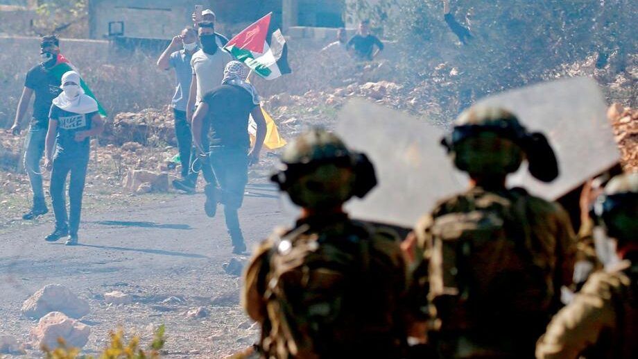 هل يستمر صمت المقاومة في غزة على جرائم الاحتلال في الضفة؟