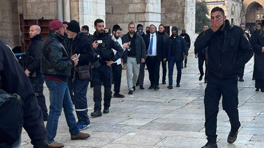 المتطرف إيتمار بن غفير يقتحم المسجد الأقصى