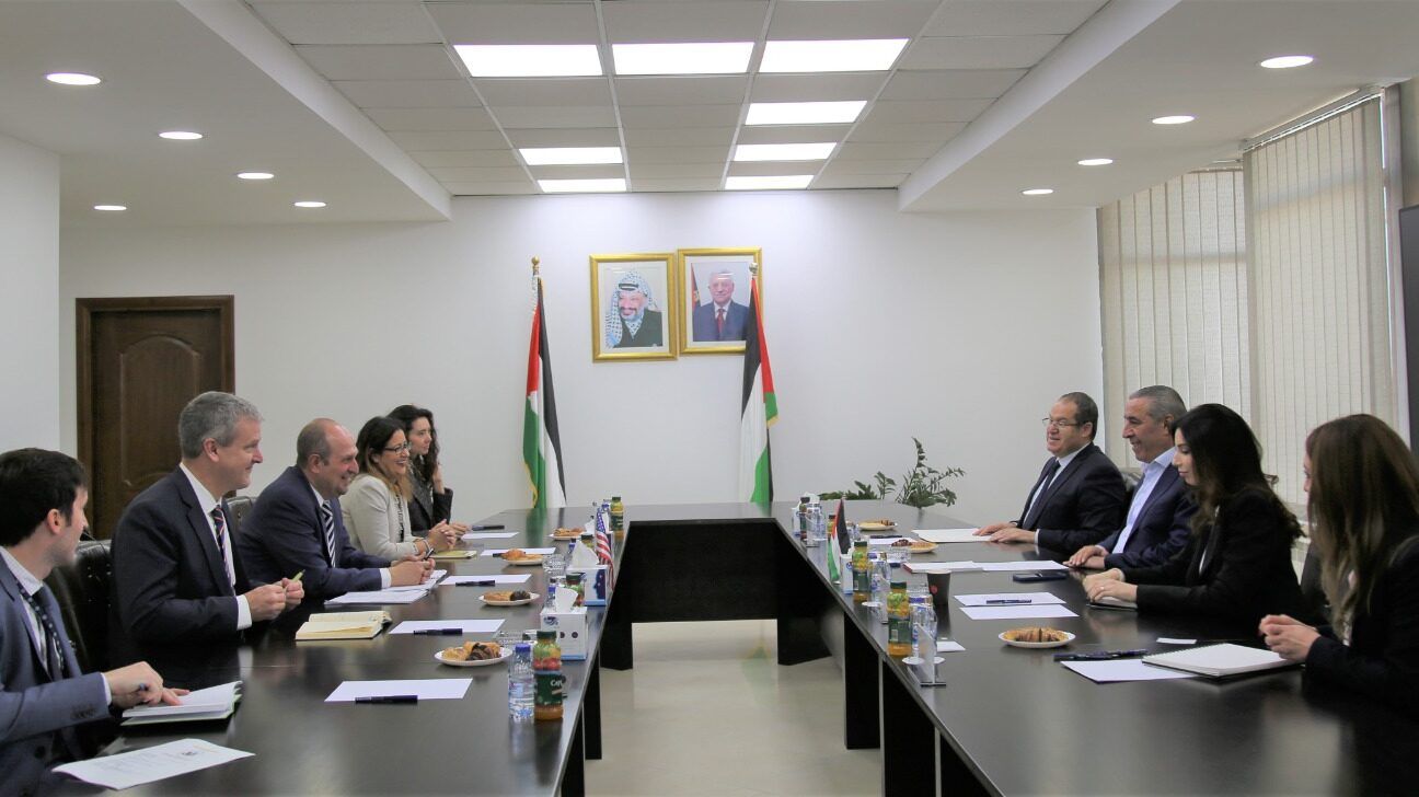 الشيخ يبحث مع المبعوث الأميركي آخر التطورات والمستجدات السياسية