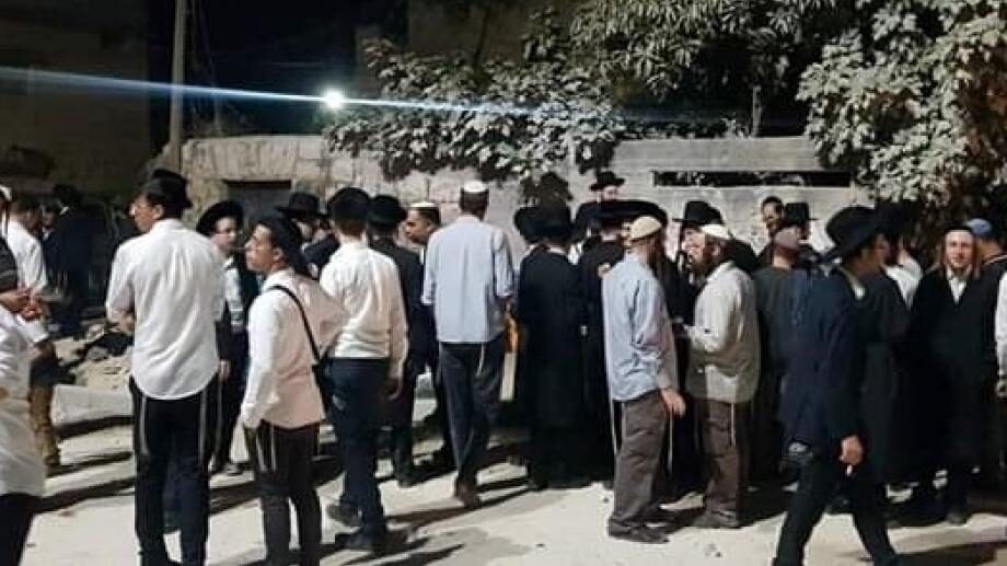 آلاف المستوطنين يقتحمون المقامات الإسلامية في كفل حارس شمال سلفيت