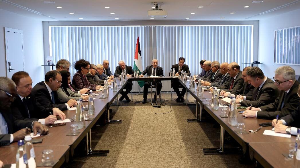 اشتية يلتقي السفراء العرب لدى بلجيكا والاتحاد الأوروبي