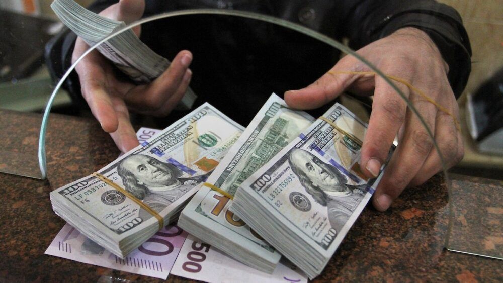 تراجع الدولار مقابل الشيكل إلى أدنى مستوى منذ 4 أشهر