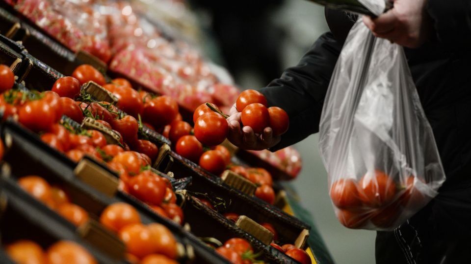 حول مقاطعة المستهلك لمنتجات مرتفعة الأسعار