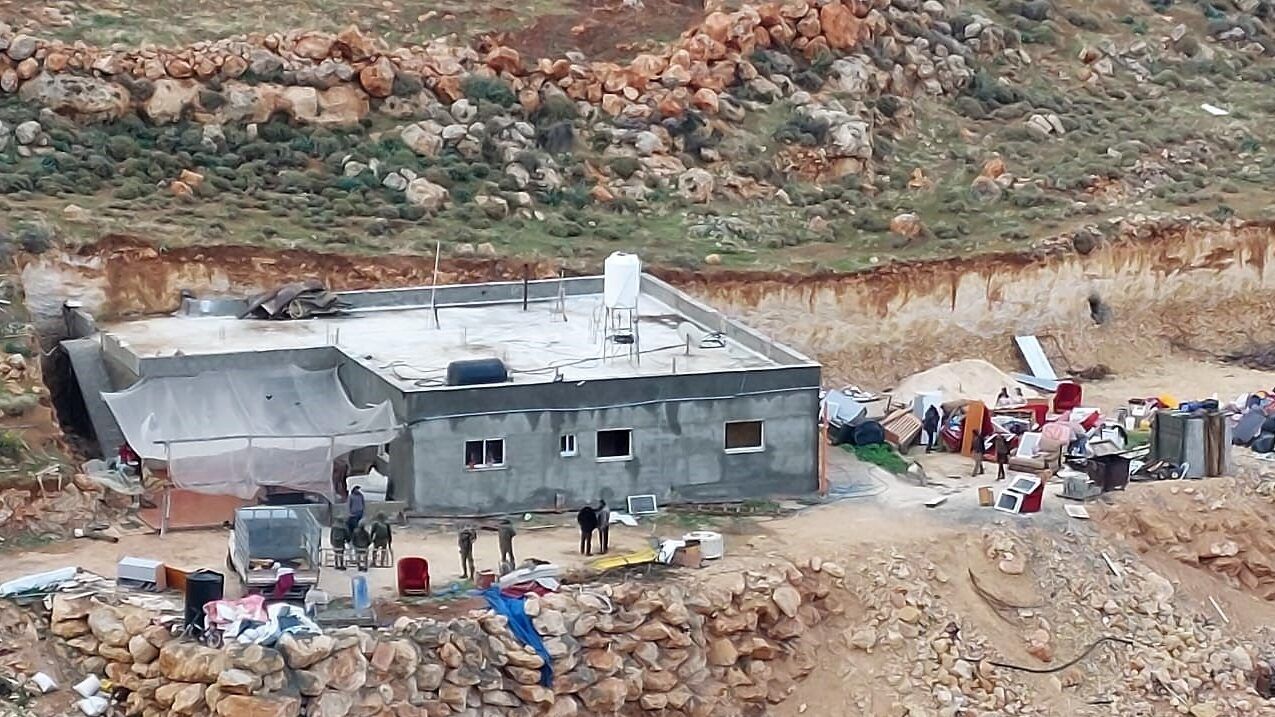 الاحتلال يهدم منزلين في قرية دوما جنوب نابلس