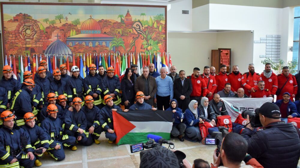 فريق فلسطين للتدخل والاستجابة العاجلة يتوجه إلى سوريا وتركيا