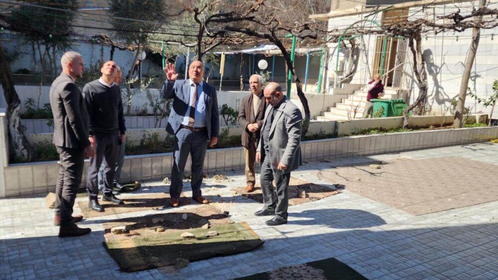 أوقاف الخليل تستنكر الاعتداء الاثم على مسجد السنية بالخليل