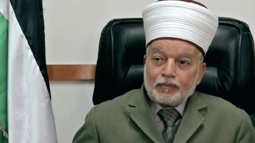 الشيخ محمد حسين: ندعو أصحا بالمطابع مراجعة دار الإفتاء بشأن طباعة الإمساكيات الرمضانية