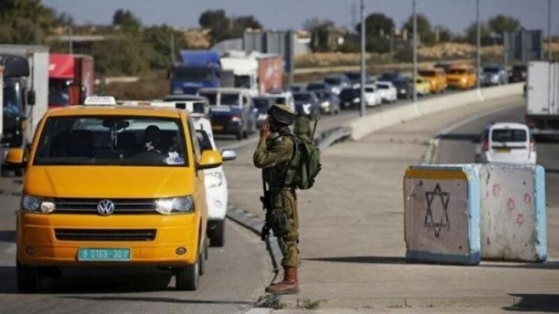 الاحتلال يعيق حركة المواطنين جنوب جنين