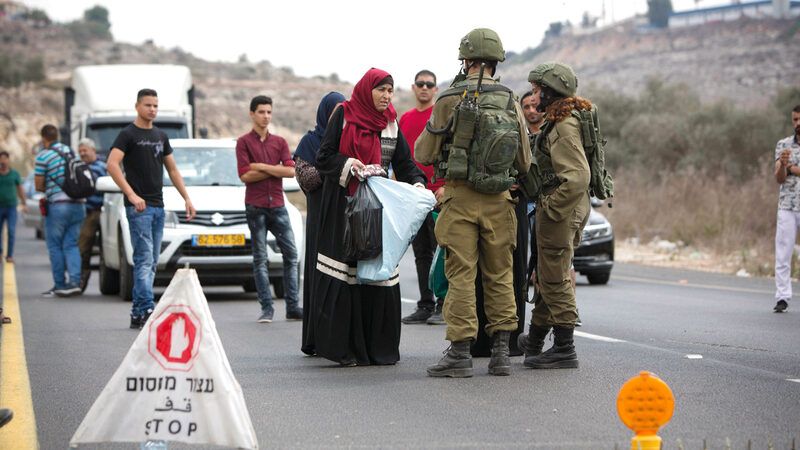 ديمقراطية مع التمييز العنصري؟!