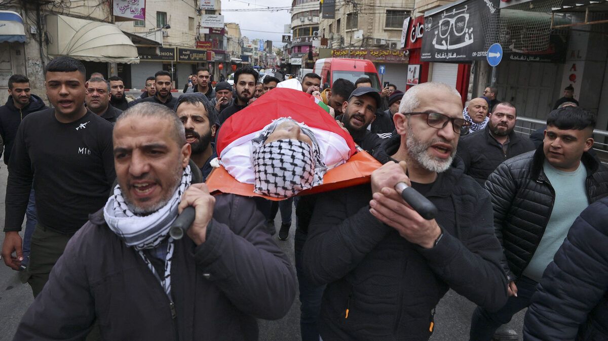 نابلس: تشييع جثمان المُسنّ شوكت عناب