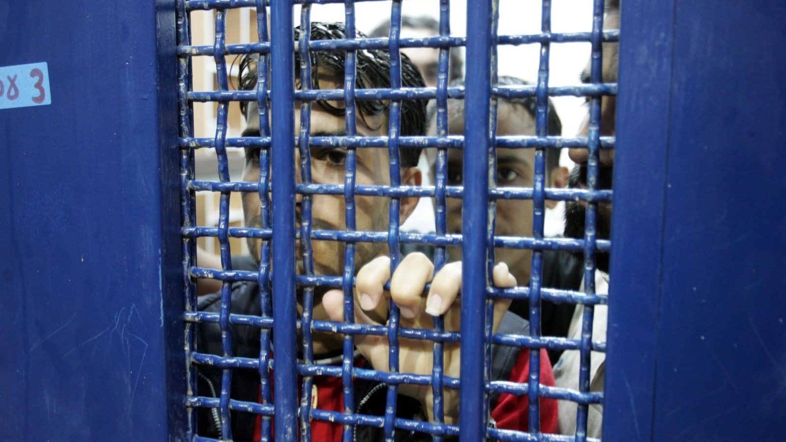 235 أسيرًا ارتقوا داخل السجون منذ عام 1967.. والاحتلال يحتجز 13 منهم