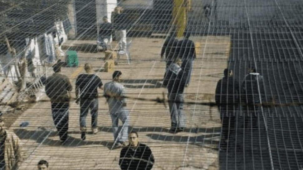 لليوم الـ 34.. الأسرى يواصلون العصيان ضد إدارة السجون