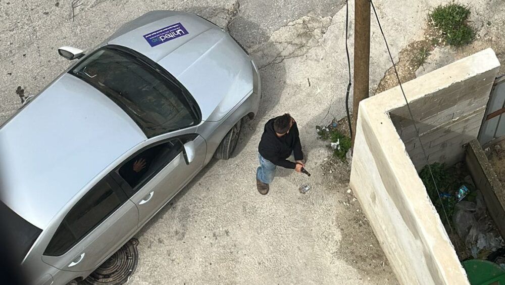 اصابة شاب برصاص الوحدات الخاصة في نابلس واعتقاله