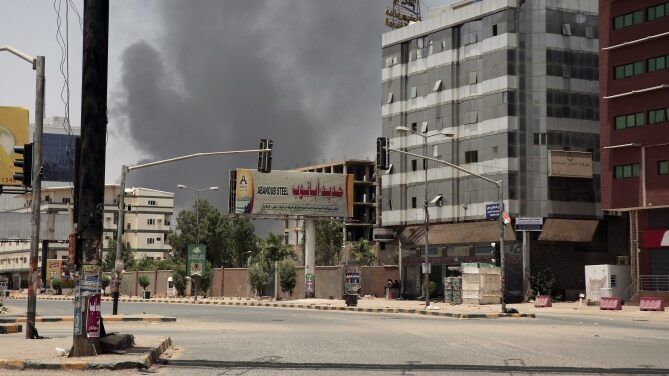 "الخارجية": انطلاق الحافلات التي تقل طلبة ومواطني قطاع غزة من الخرطوم باتجاه المعبر الحدودي مع مصر