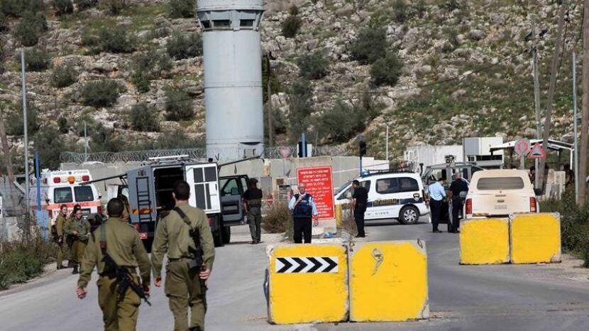 الاحتلال يواصل إغلاق مدخلي قرية المغير