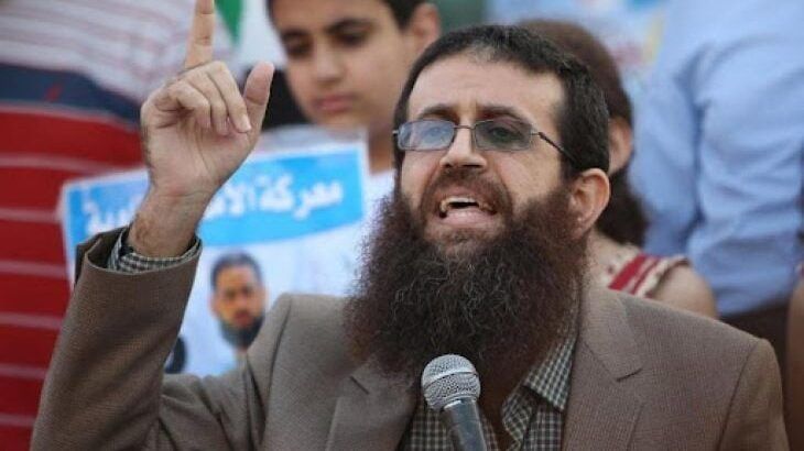 حداد وإضراب في فلسطين إثر استشهاد الشيخ خضر عدنان