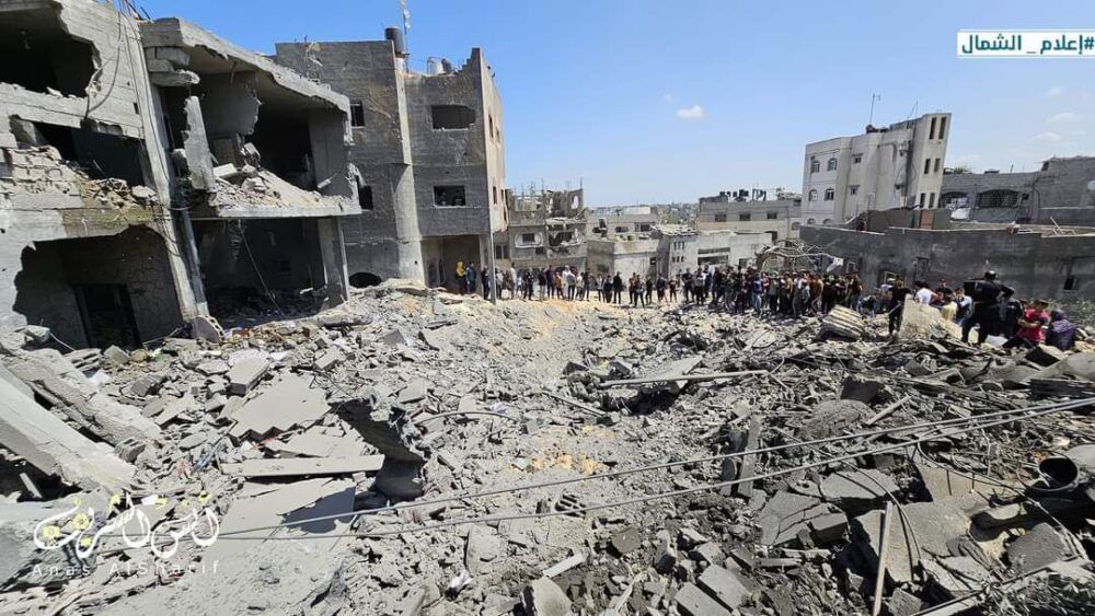 الاحتلال يقصف منزلا في بيت لاهيا