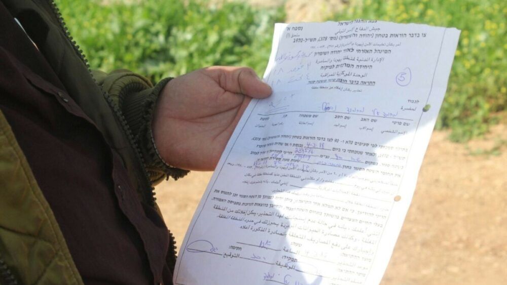 الاحتلال يخطر بوقف العمل في شبكة مياه جنوب الخليل