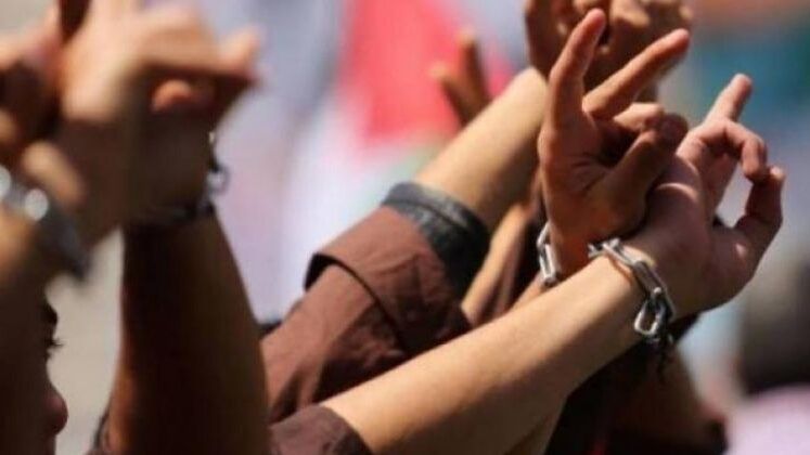 المعتقل هشام عواد يشرع بالإضراب عن الطعام