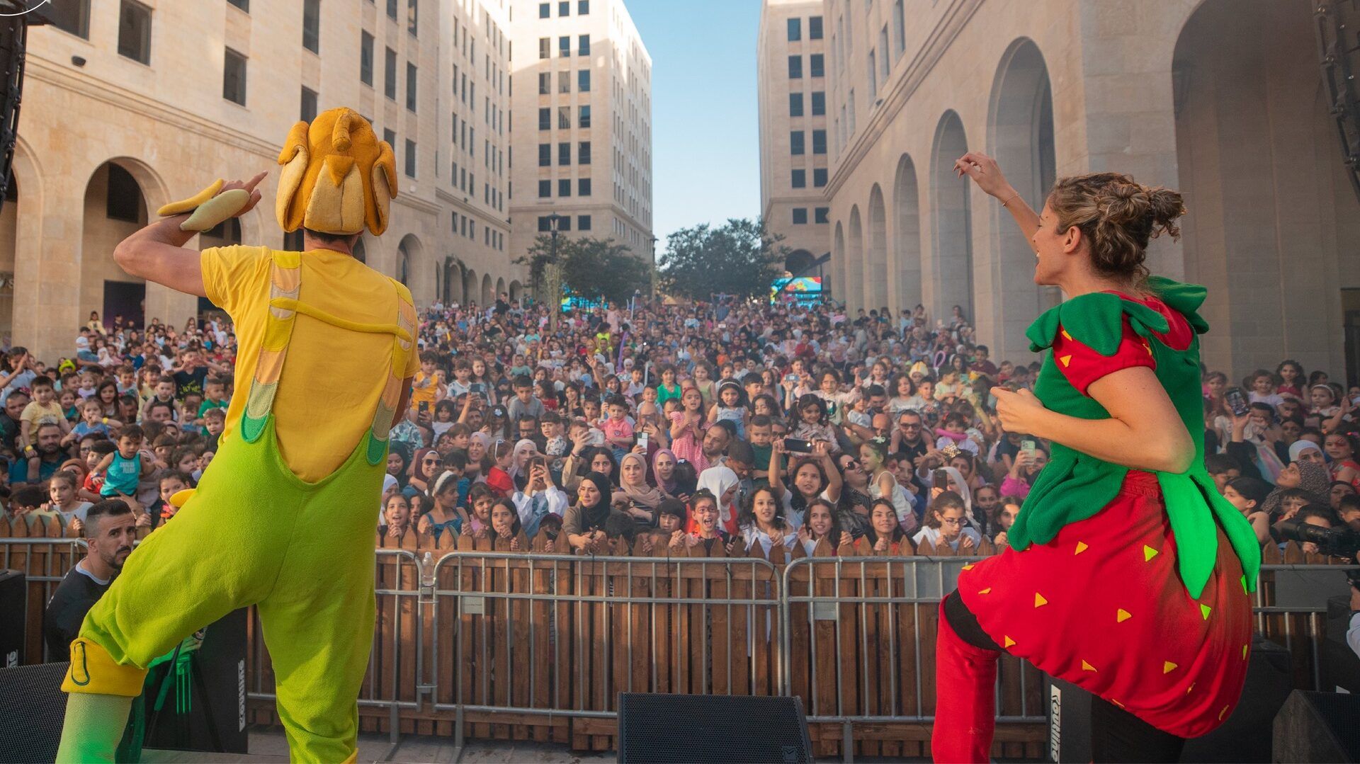 أكثر من 15000 مشارك في مهرجان كيوسنتر للأطفال في روابي