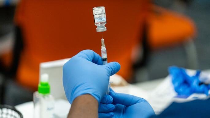 برنامج التطعيم في فلسطين.. من أفضل النسب في العالم