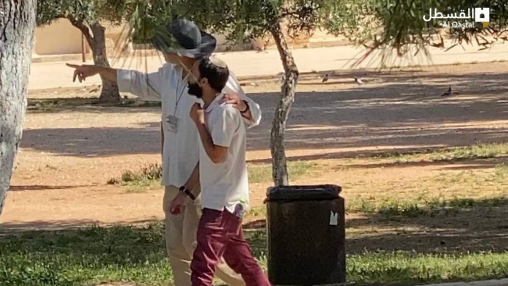 عشرات المستوطنين يقتحمون المسجد الأقصى