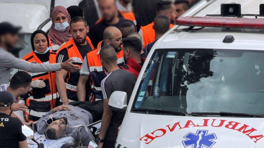 مجلس الوزراء يدعو إلى توفير الحماية لشعبنا