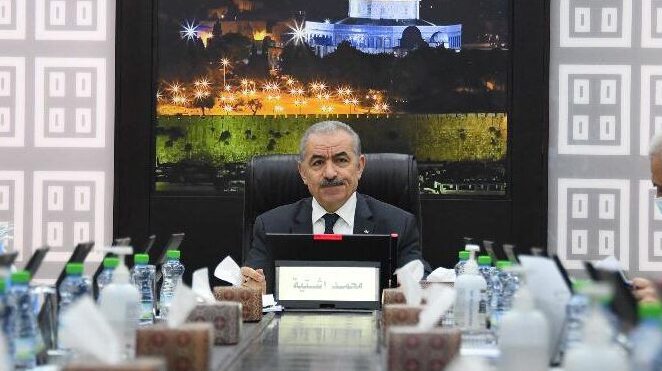 اشتية: سنوفر كل ما نستطيع من أجل تعزيز صمود أهلنا في جنين ومخيمها