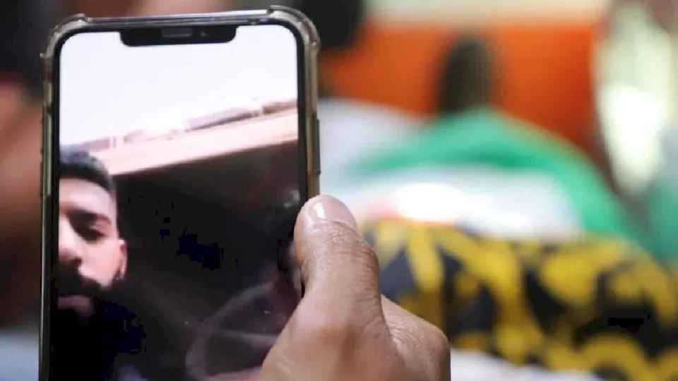 الاحتلال يعزل الأسير مهيب دراغمة بظروف قاسية