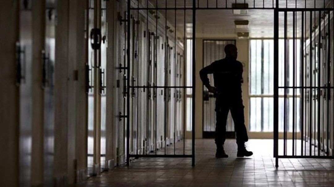 لعنة الباب!