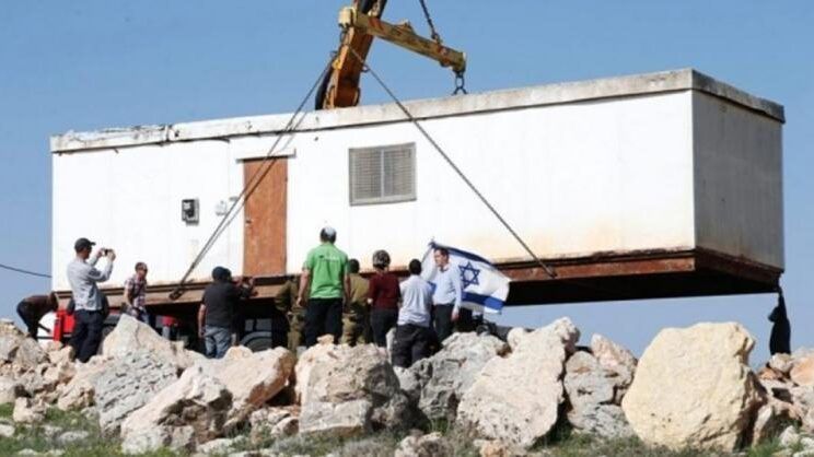 مستوطنون يقيمون بؤرة استيطانية شمال غرب أريحا