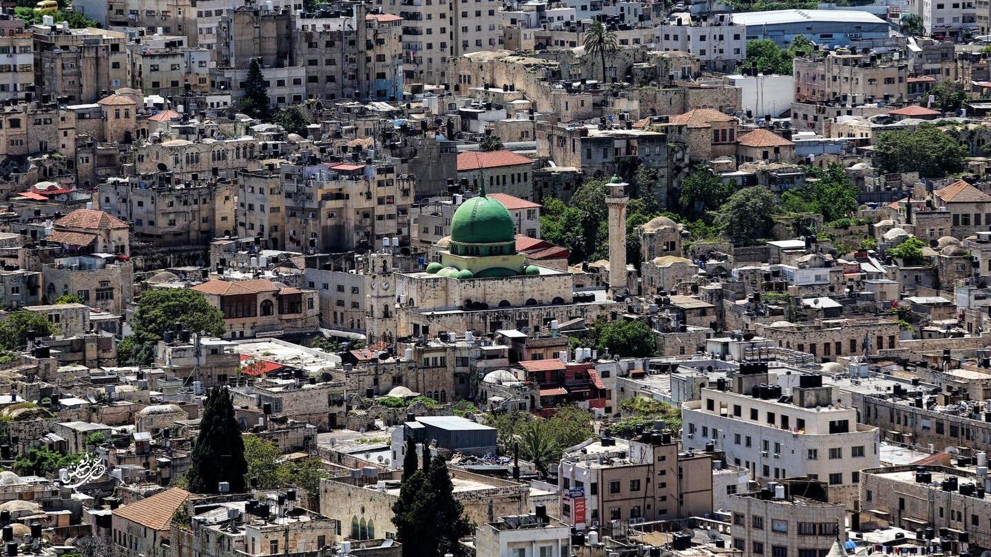 إطلاق حملة "نابلس عزها بناسها"