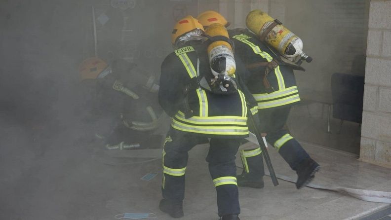 الدفاع المدني يخمد عشرات الحرائق بسبب موجة الحر