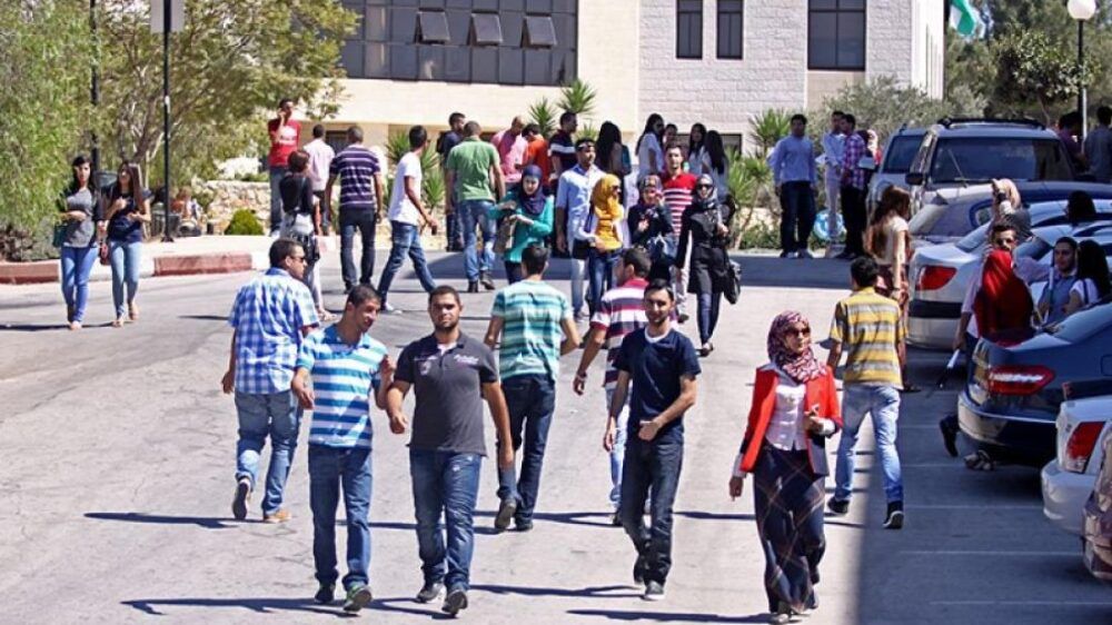 المنافسة الحادة بين الجامعات... بين الجودة وسوق العمل!