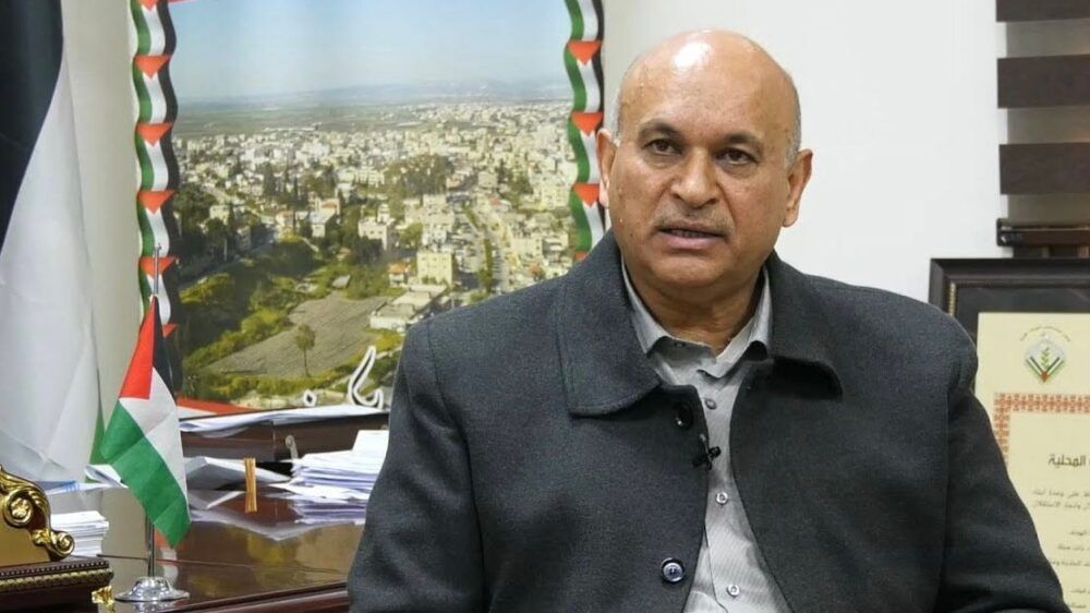 إطلاق نار على مركبة رئيس بلدية جنين