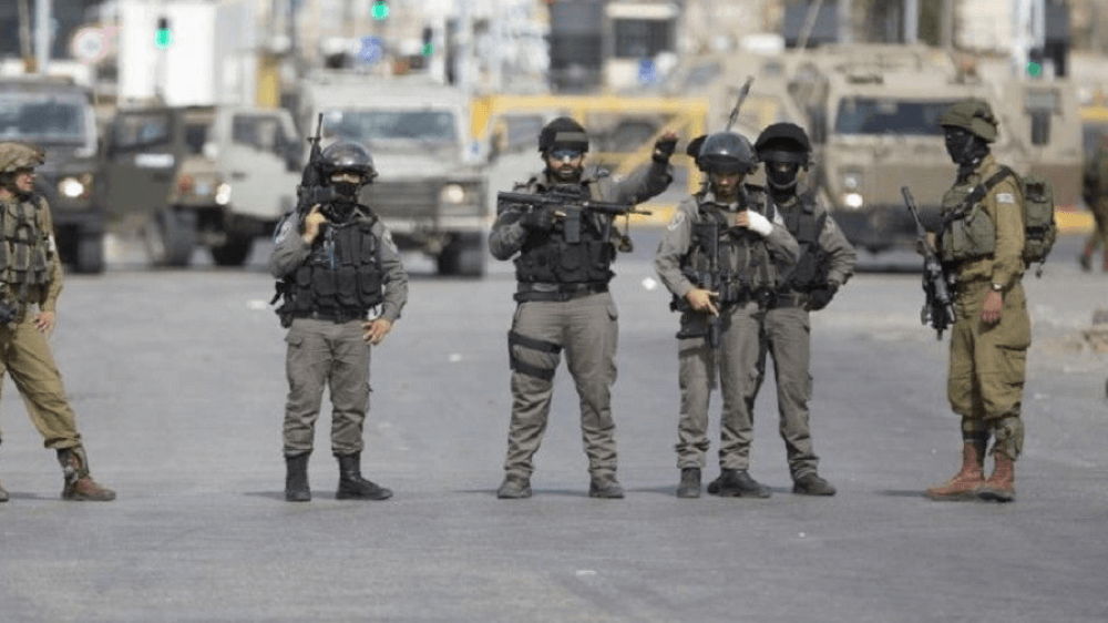 الاحتلال ينصب حواجز عسكرية ويقتحم عرابة جنوب جنين