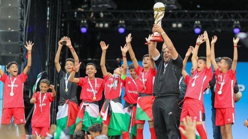 فوز فريق أطفال غزة ببطولة النرويج الدولية لكرة القدم