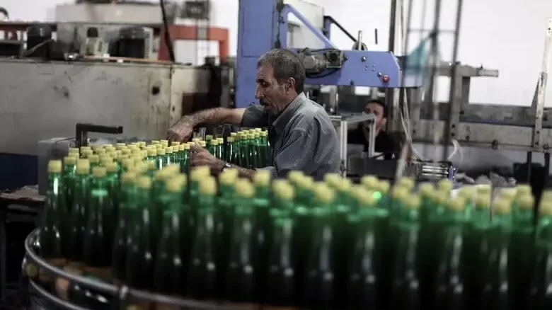 الإحصاء: انخفاض الرقم القياسي لكميات الإنتاج الصناعي في فلسطين