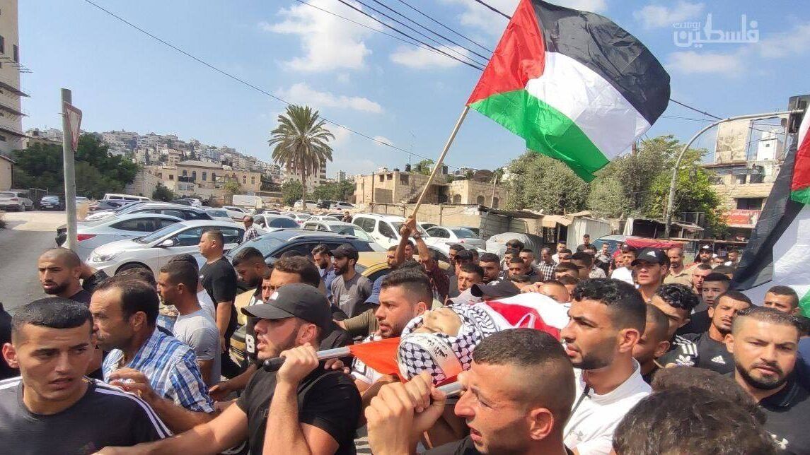 أهالي جنين يشيعون جثمان الشهيد عز الدين كنعان