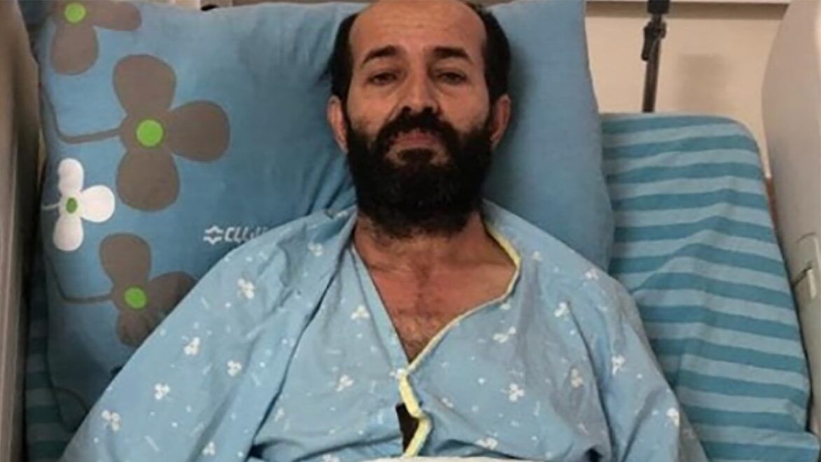 الاحتلال يمدد اعتقال الأسير المضرب ماهر الأخرس للمرة الثانية