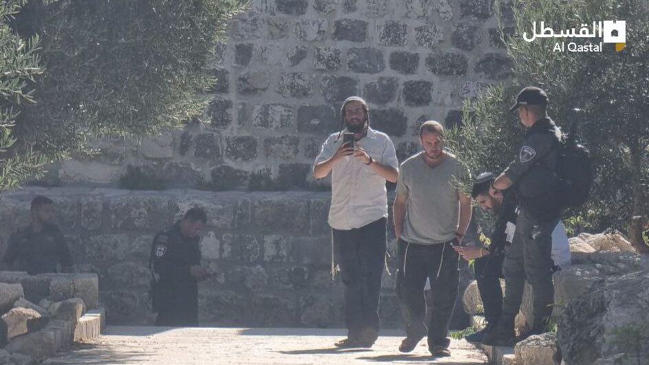 مستوطنون يقتحمون الأقصى