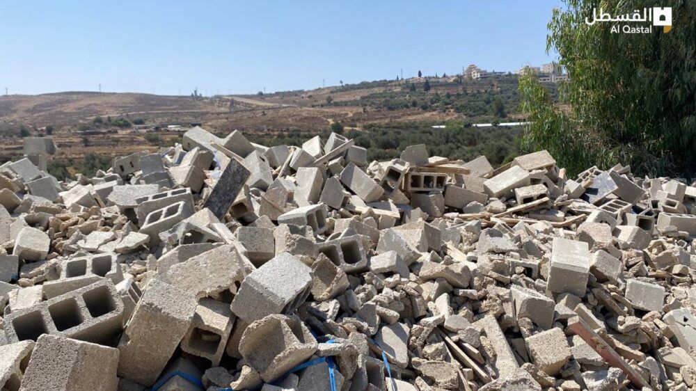 الاحتلال يشرع بعمليات هدم ببلدة بدو في القدس