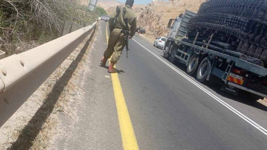 إصابة مستوطنة في عملية إطلاق نار قرب حاجز الحمراء في الأغوار