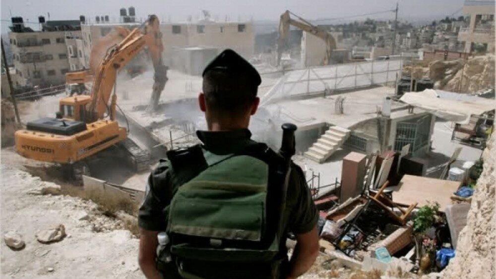 الاحتلال يوزع قرارات هدم عدة منازل في سلوان