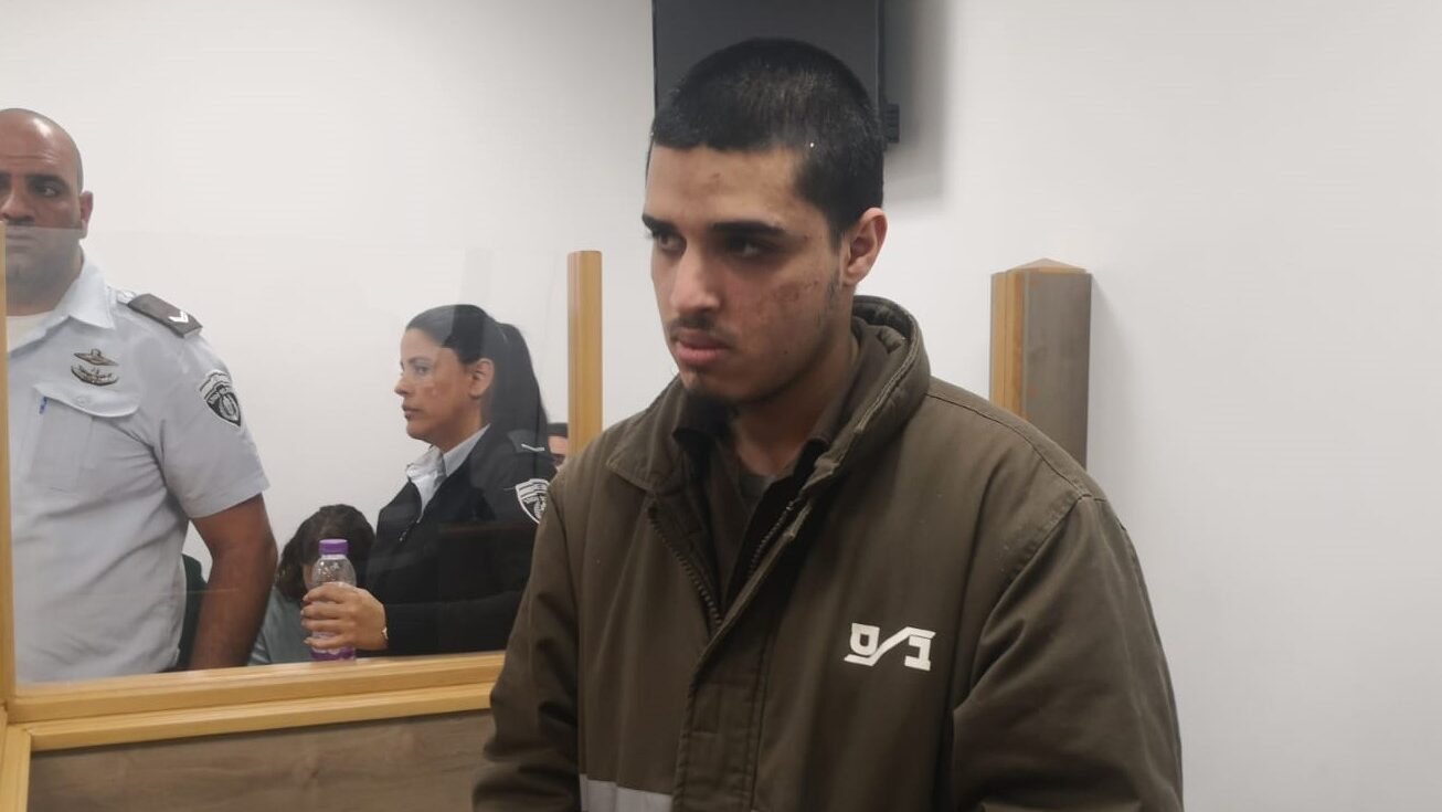 محكمة الاحتلال تؤجل جلسة الأسير أحمد مناصرة حتى الـ20 من أيلول الجاري