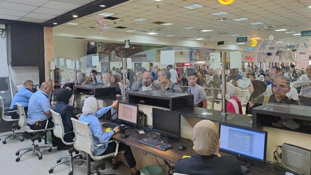 الشرطة: 41 ألف مسافر تنقلوا عبر معبر الكرامة الأسبوع الماضي